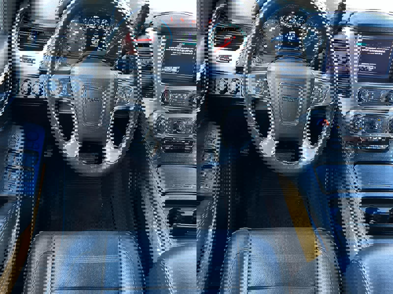 Used 2017 GMC Yukon XL Denali image 14