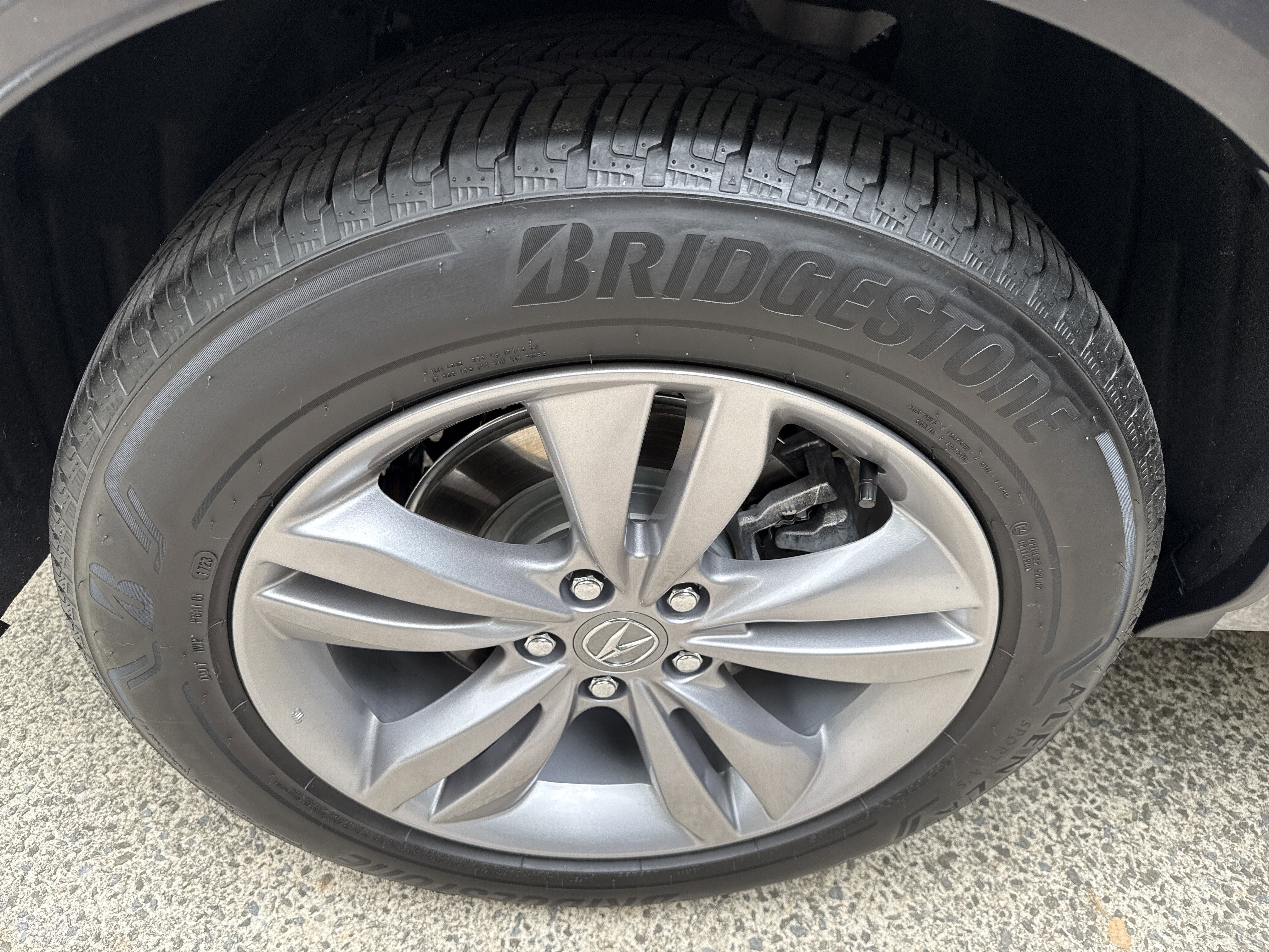 Used 2024 Acura MDX FWD image 18