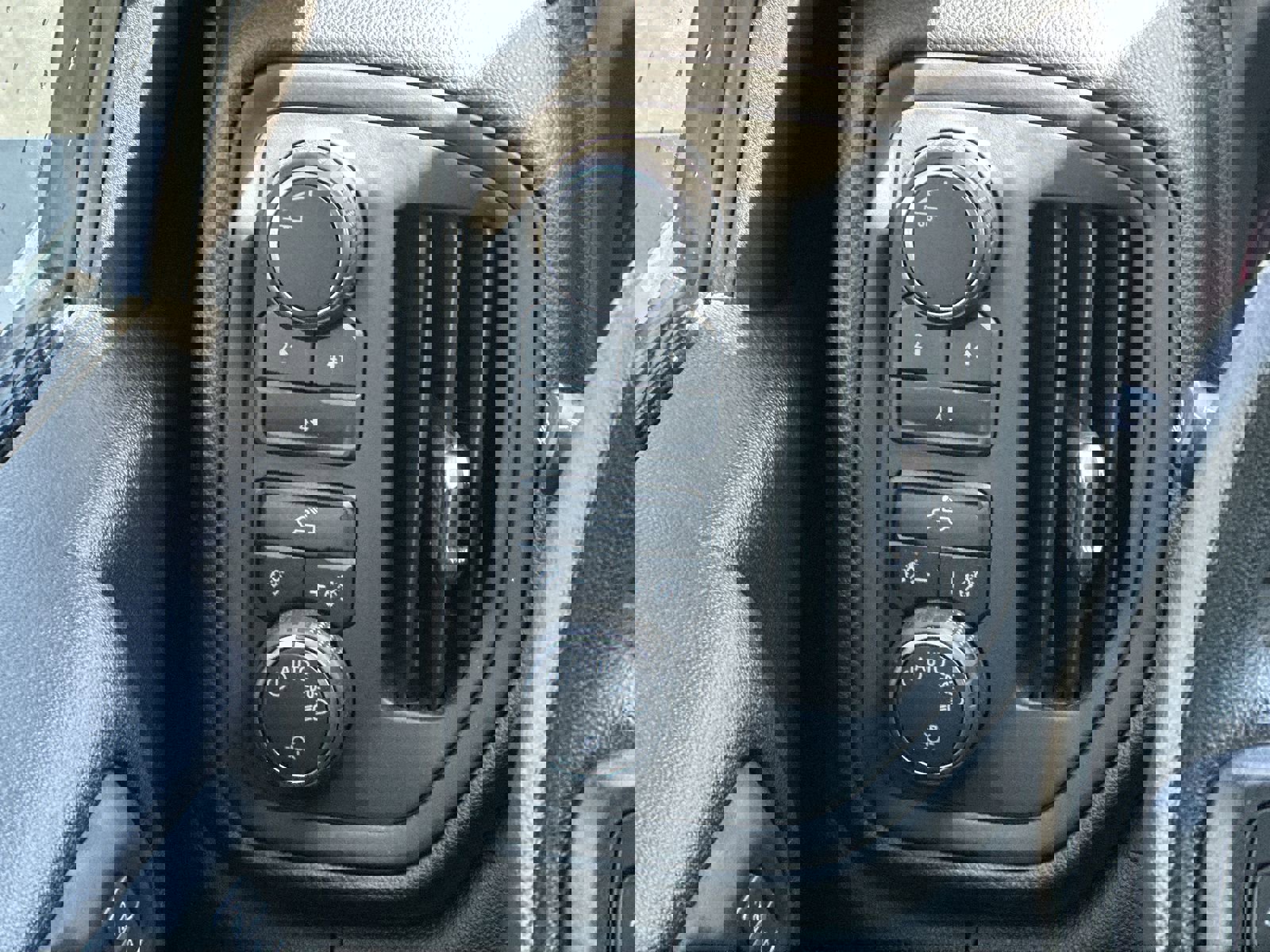 Used 2024 Chevrolet Silverado 2500 Custom w/ Custom Convenience Package image 21