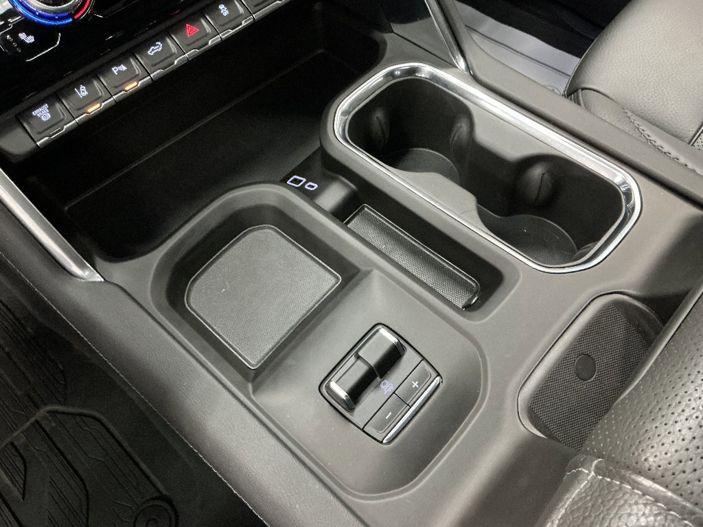 Used 2025 GMC Sierra 3500 Denali w/ Denali Reserve Package AWD/4WD image 20