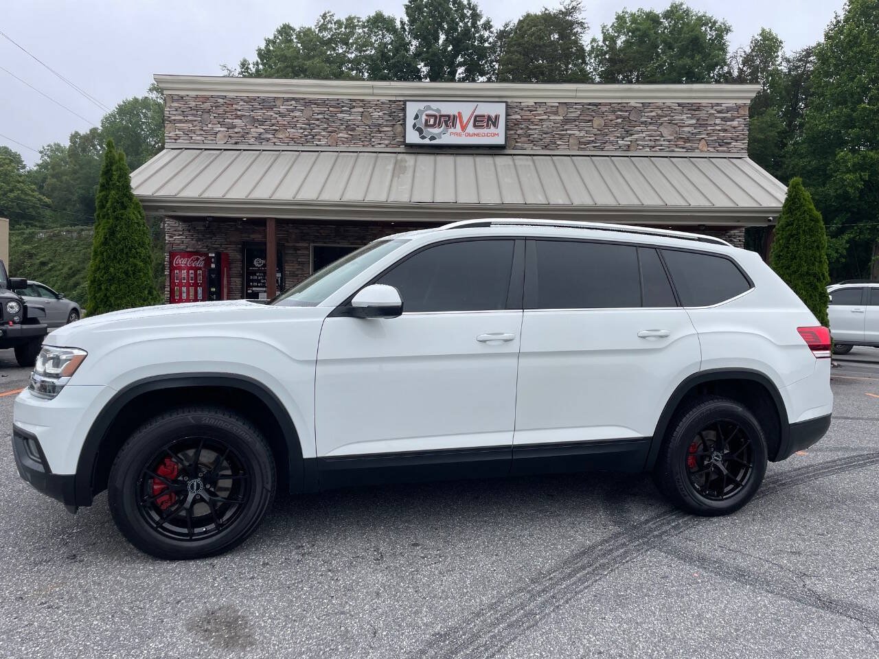 Used 2018 Volkswagen Atlas SE