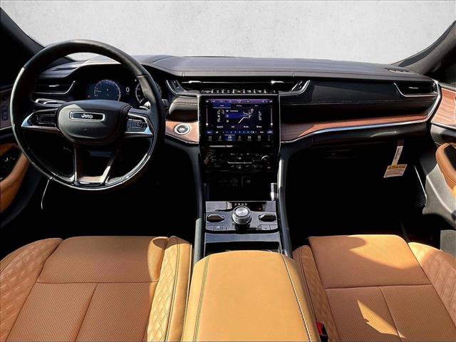 New 2025 Jeep Grand Cherokee Summit w/ Obsidian Package AWD/4WD image 7