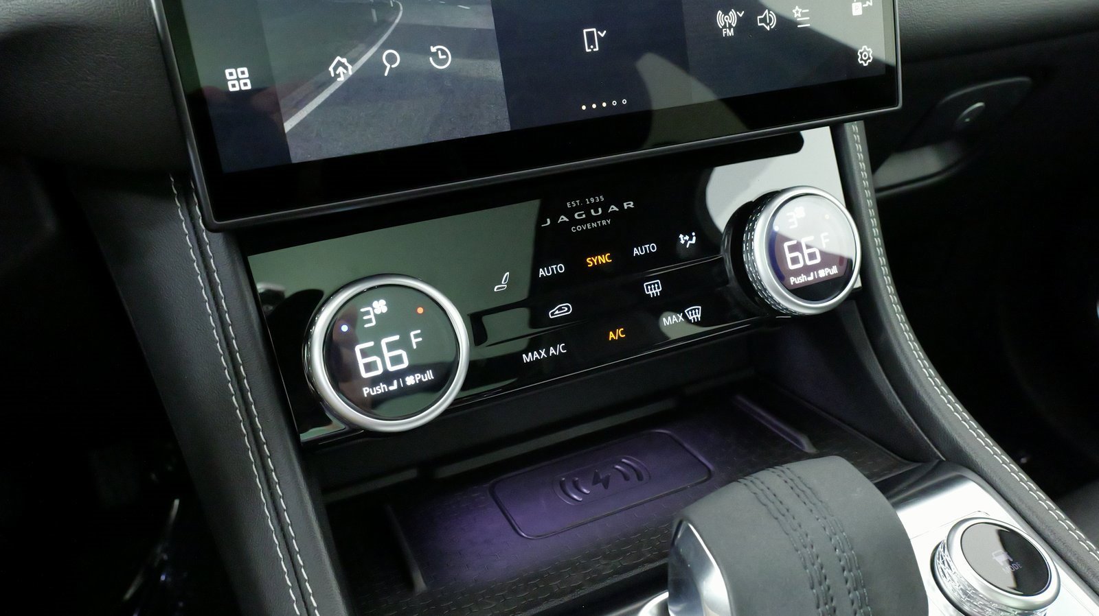 Used 2025 Jaguar F-PACE R-Dynamic S image 69