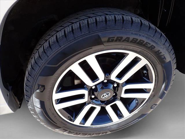 Used 2018 Toyota 4Runner Limited AWD/4WD image 7