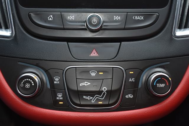 Used 2018 Chevrolet Malibu LT image 29