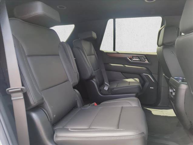 Used 2026 GMC Yukon Denali w/ LPO, Floor Liner Package AWD/4WD image 24