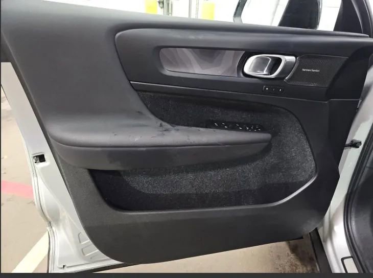 Used 2023 Volvo C40 P8 Recharge Ultimate AWD/4WD image 8