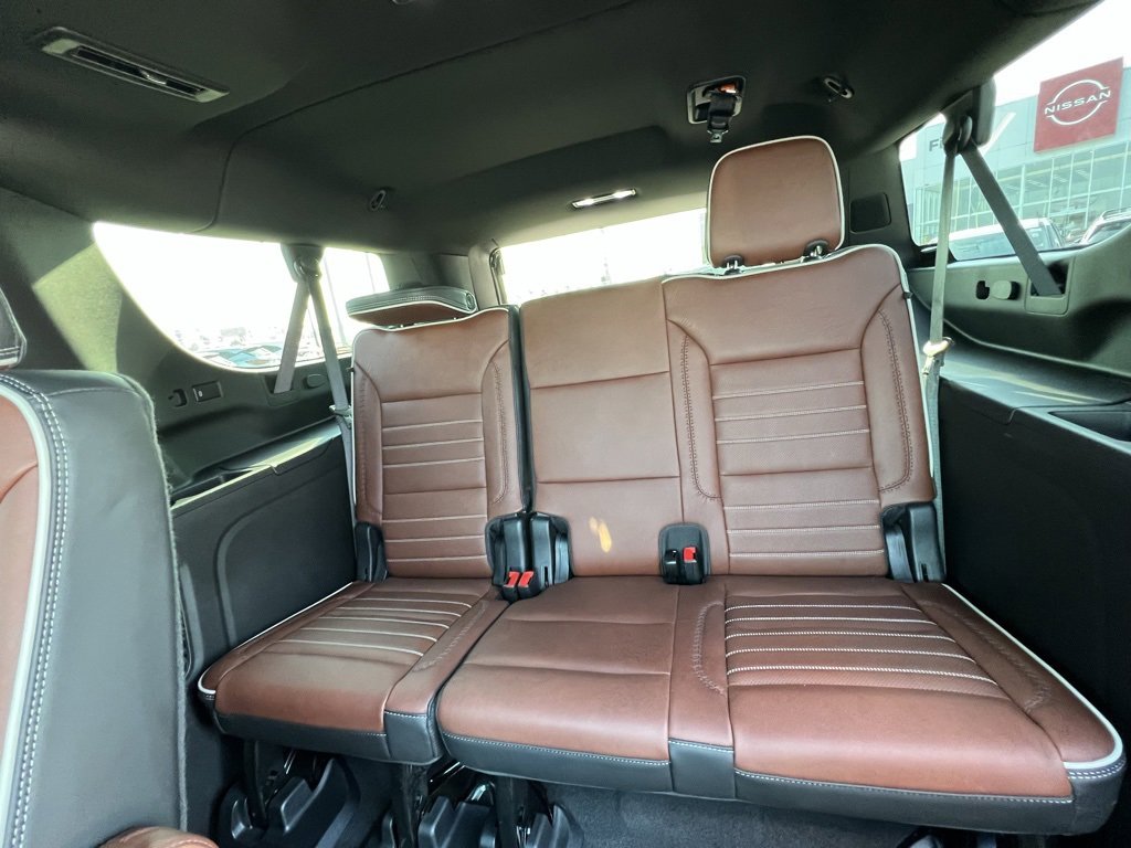 Used 2024 GMC Yukon XL Denali Ultimate image 34