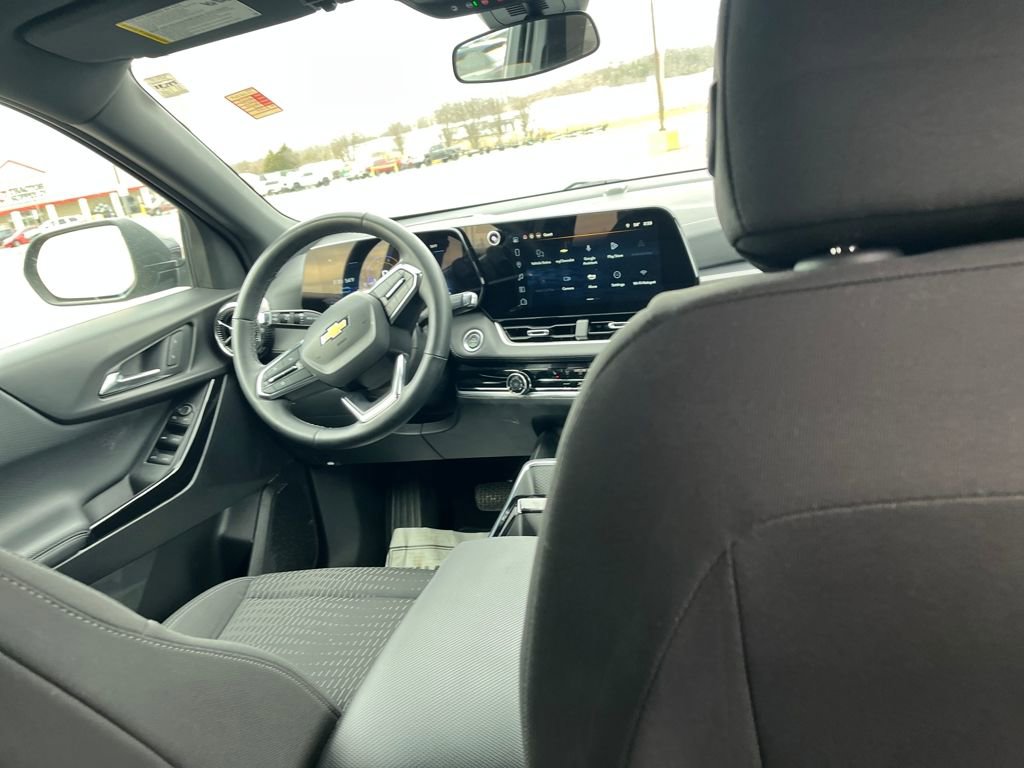Used 2025 Chevrolet Equinox LT image 26