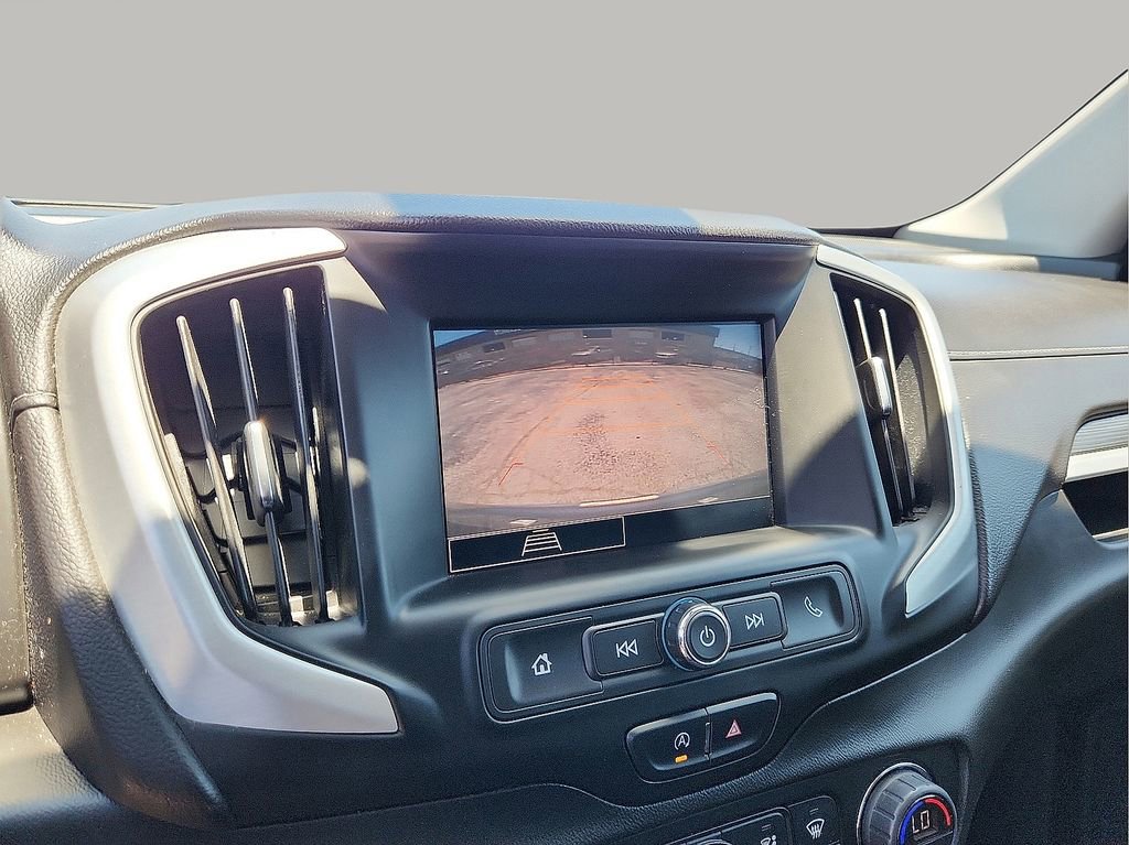 Used 2022 GMC Terrain SLE w/ Driver Convenience Package FWD image 16