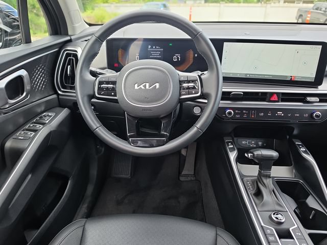 Certified 2025 Kia Sorento S w/ Panoramic Sunroof Package FWD image 8