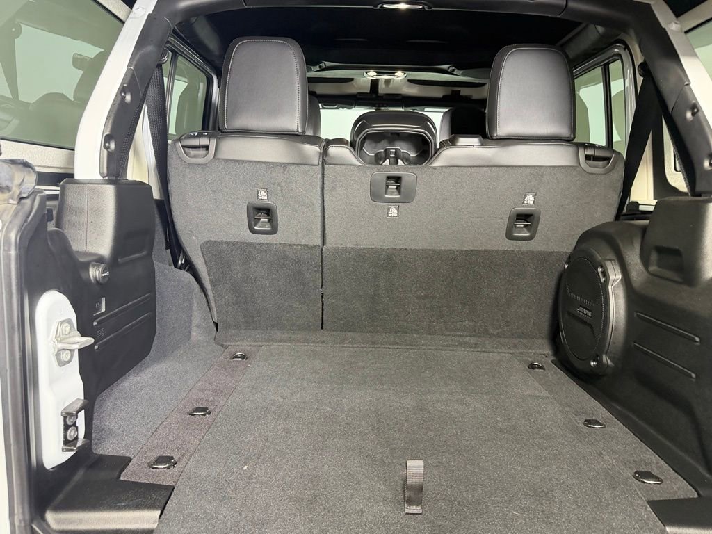 Used 2023 Jeep Wrangler Sport image 35