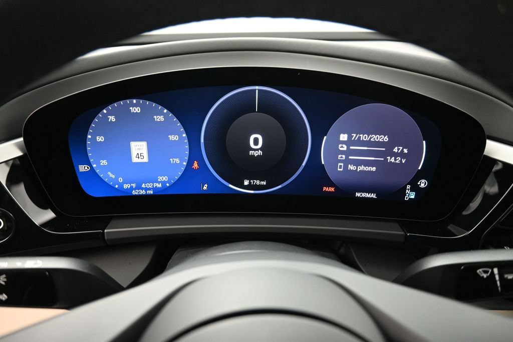 Certified 2025 Porsche Macan 4S Electric AWD/4WD image 20