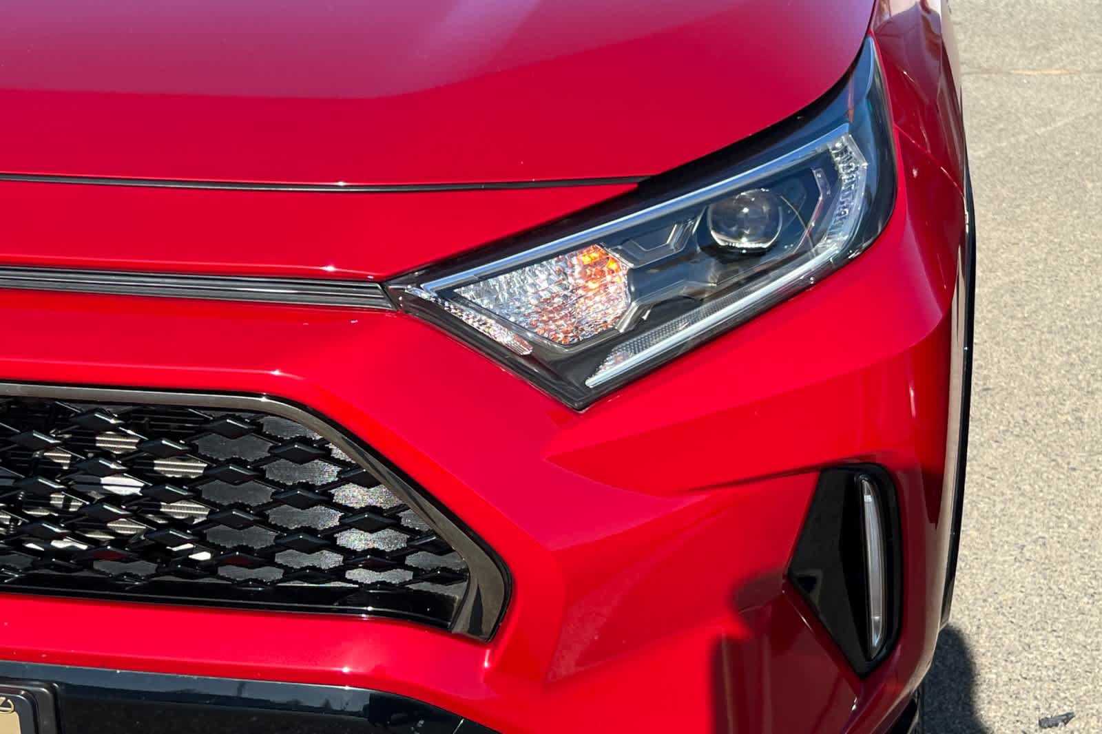 Used 2021 Toyota RAV4 XSE w/ Weather Package AWD/4WD image 11