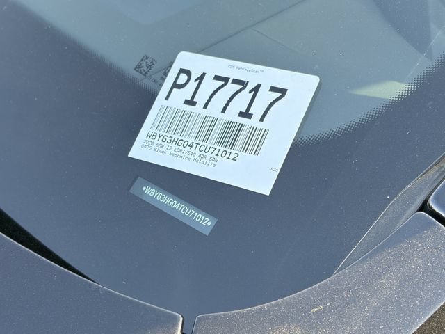 Used 2026 BMW i5 eDrive40 w/ Premium Package RWD image 11