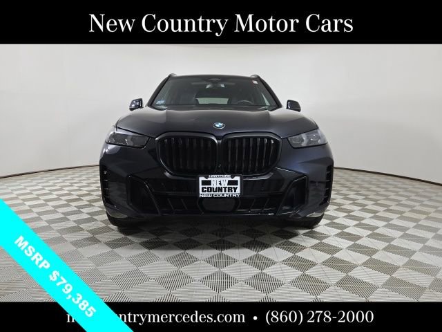 Used 2025 BMW X5 xDrive40i w/ M Sport Package AWD/4WD image 3