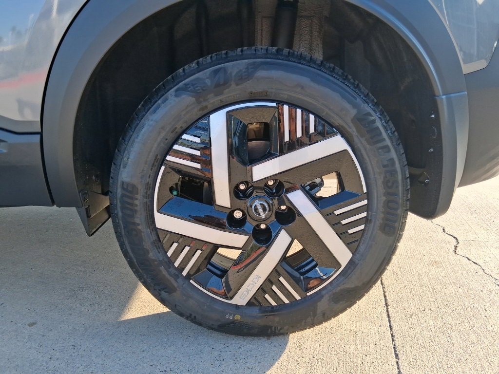 New 2026 Nissan Kicks SV image 24