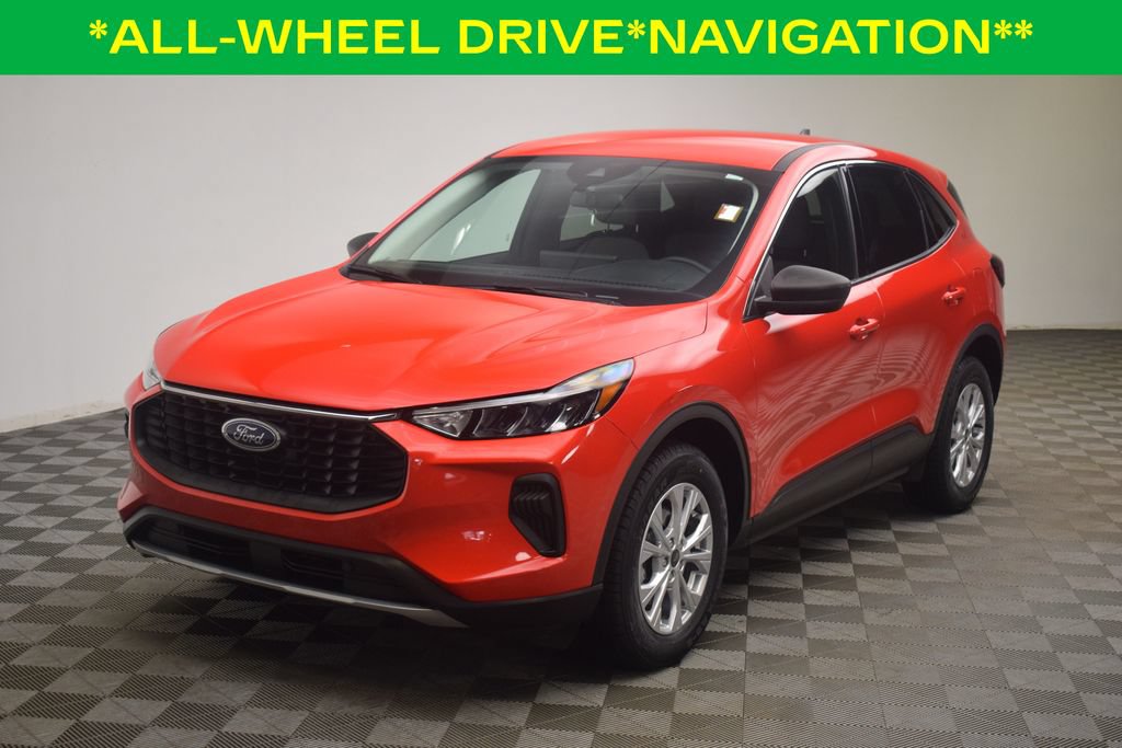 Used 2024 Ford Escape Active w/ Tech Pack #1 AWD/4WD image 3