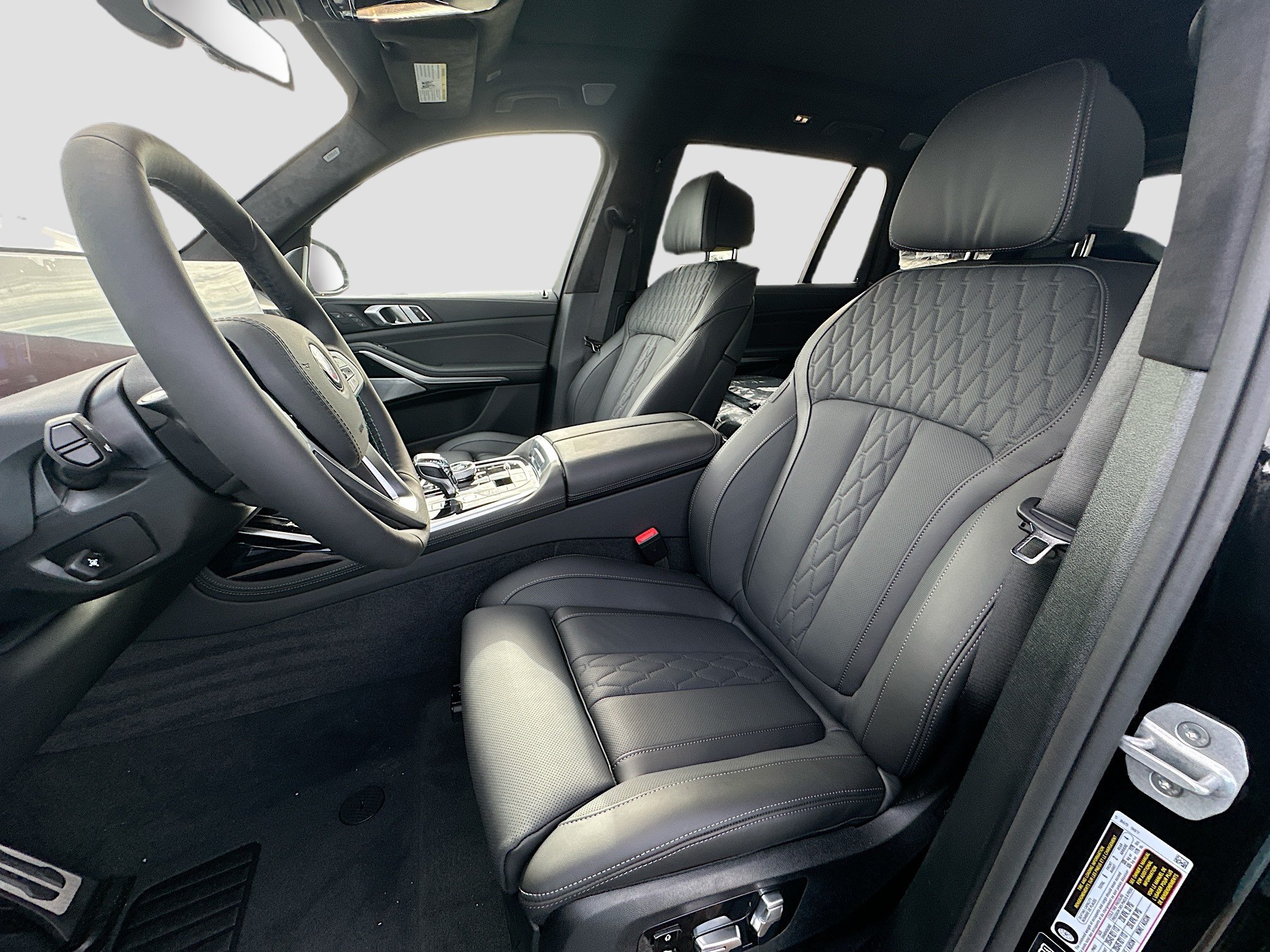 New 2026 BMW ALPINA XB7 AWD/4WD image 15