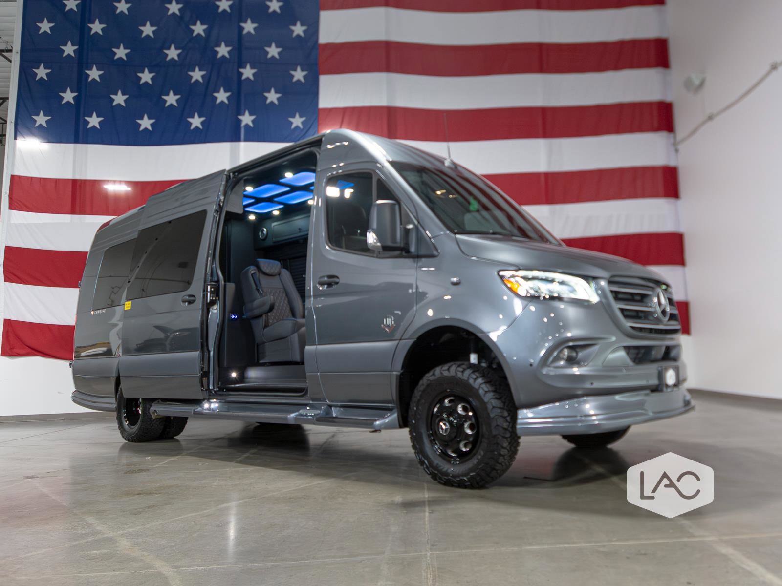 Used 2025 Mercedes-Benz Sprinter 3500 image 40