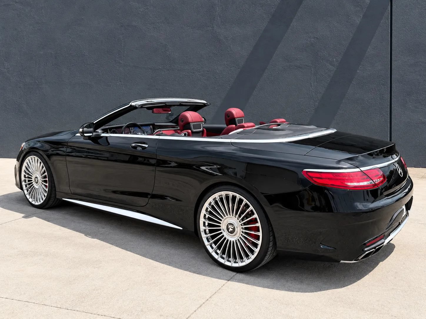 Used 2017 Mercedes-Benz S 63 AMG 4MATIC Cabriolet image 5