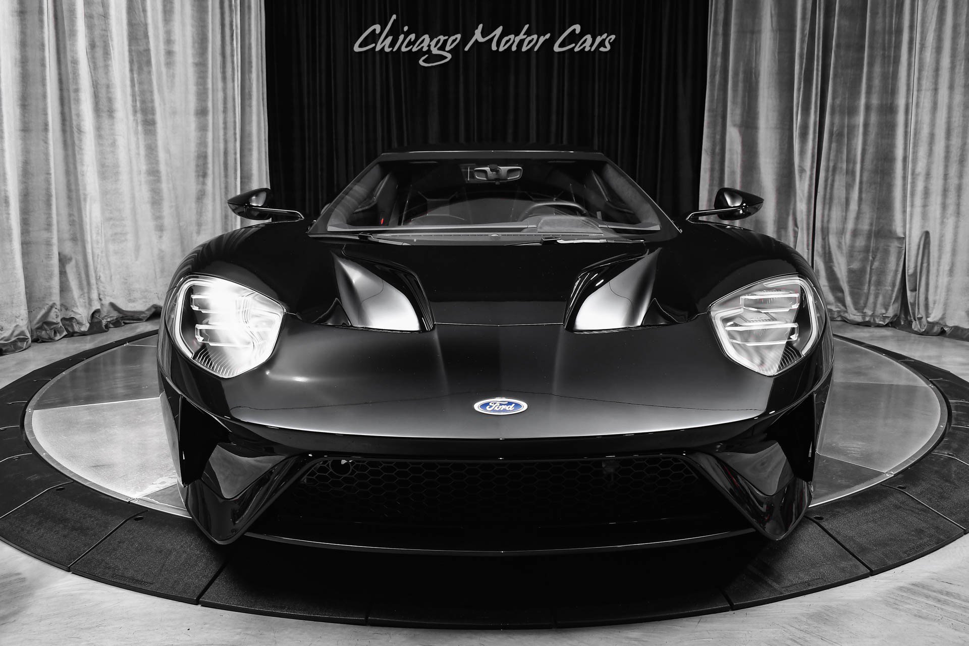Used 2021 Ford GT RWD image 7