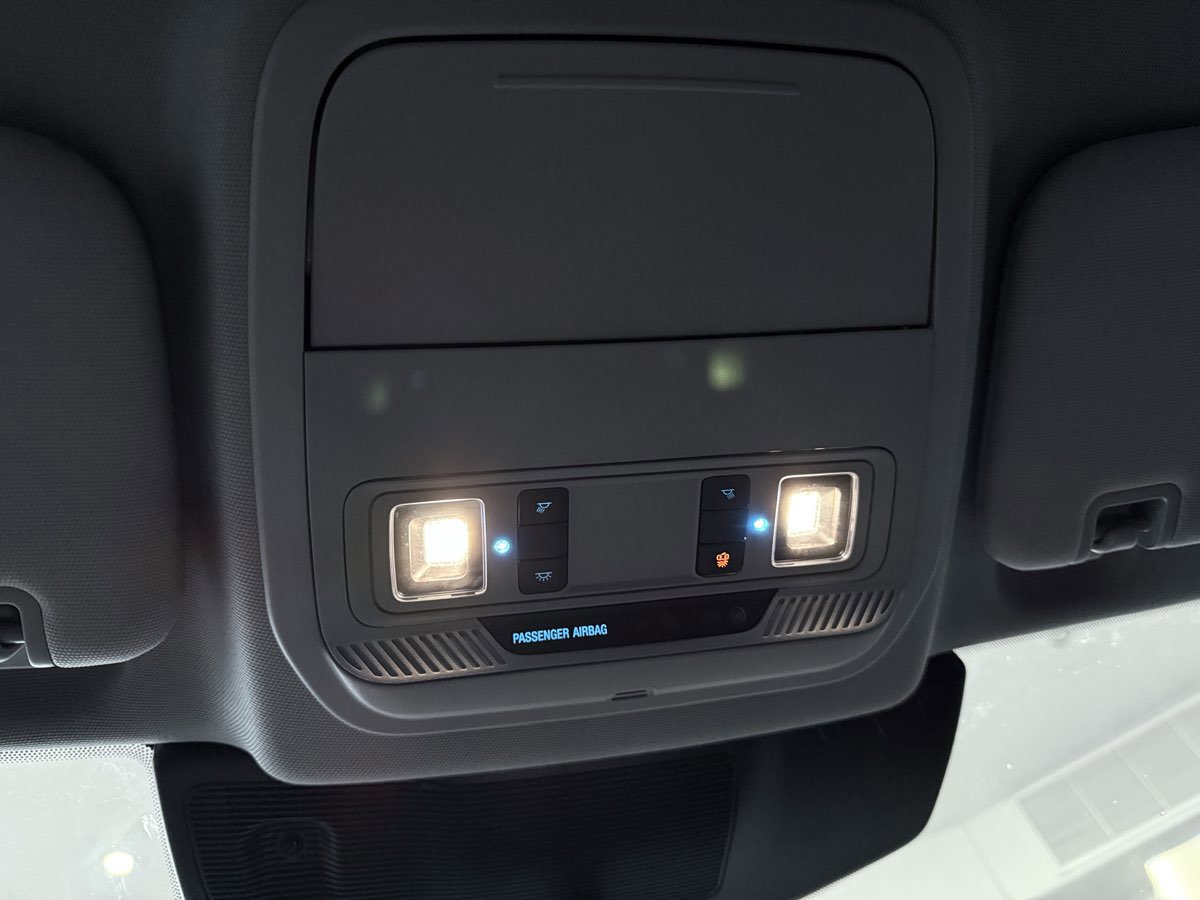 Used 2022 Ford Explorer XLT w/ Equipment Group 202A image 56