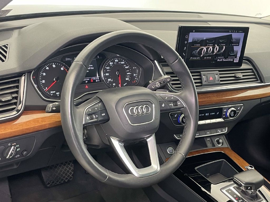 Certified 2023 Audi Q5 2.0T Premium w/ Convenience Package AWD/4WD image 4