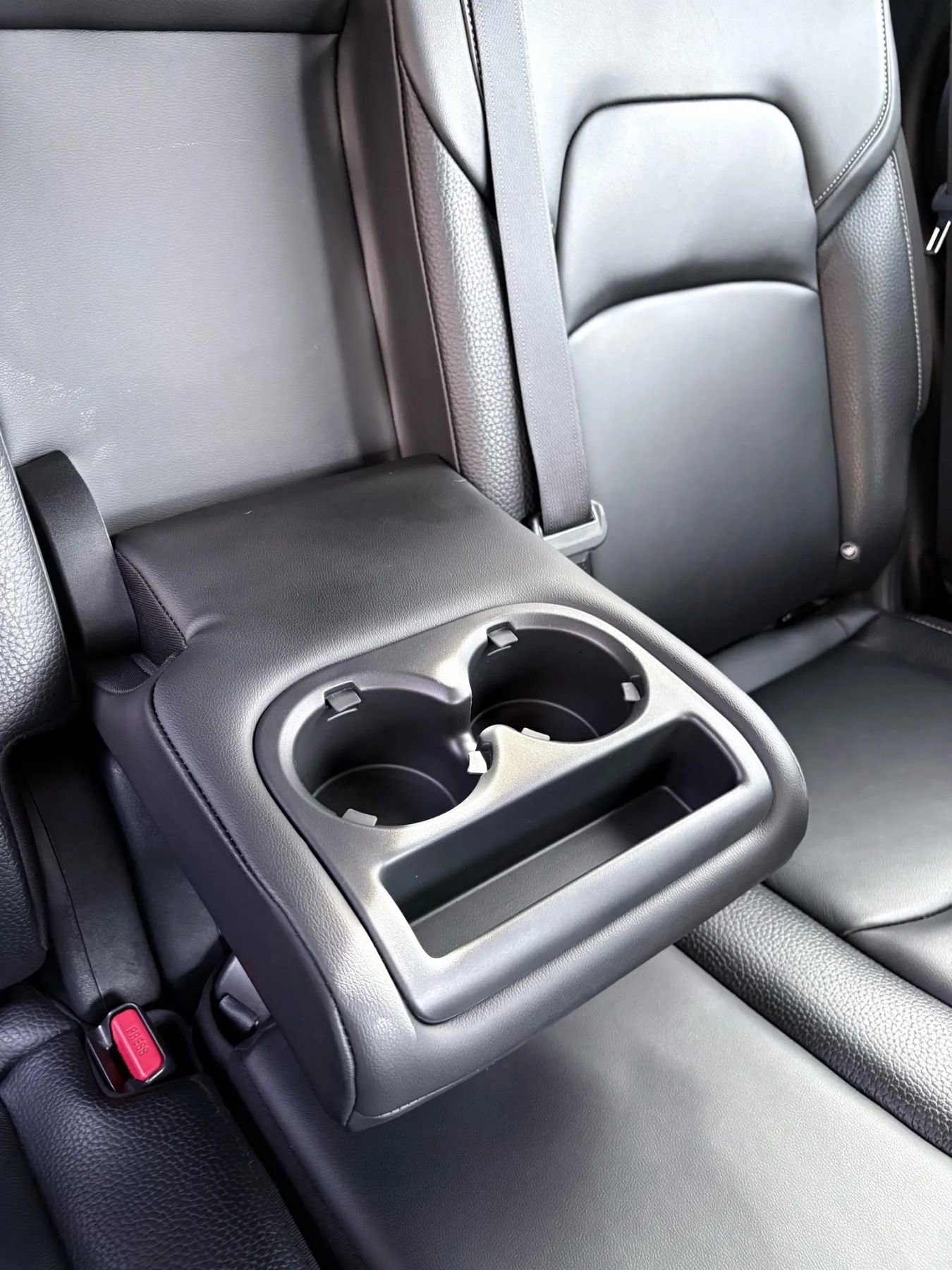 Used 2022 Nissan Pathfinder SL image 31