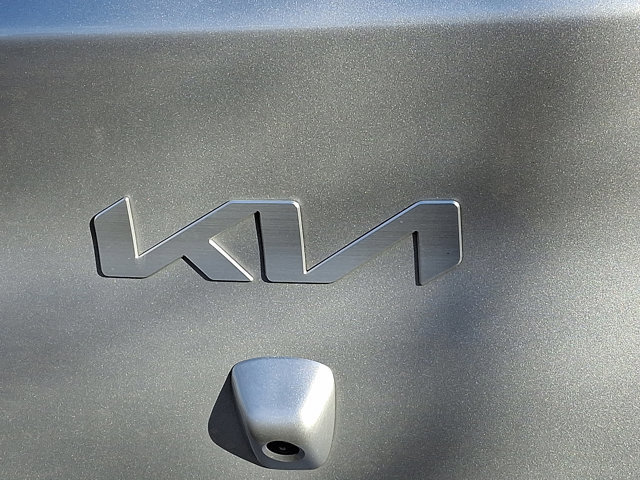Used 2023 Kia Rio LX image 29