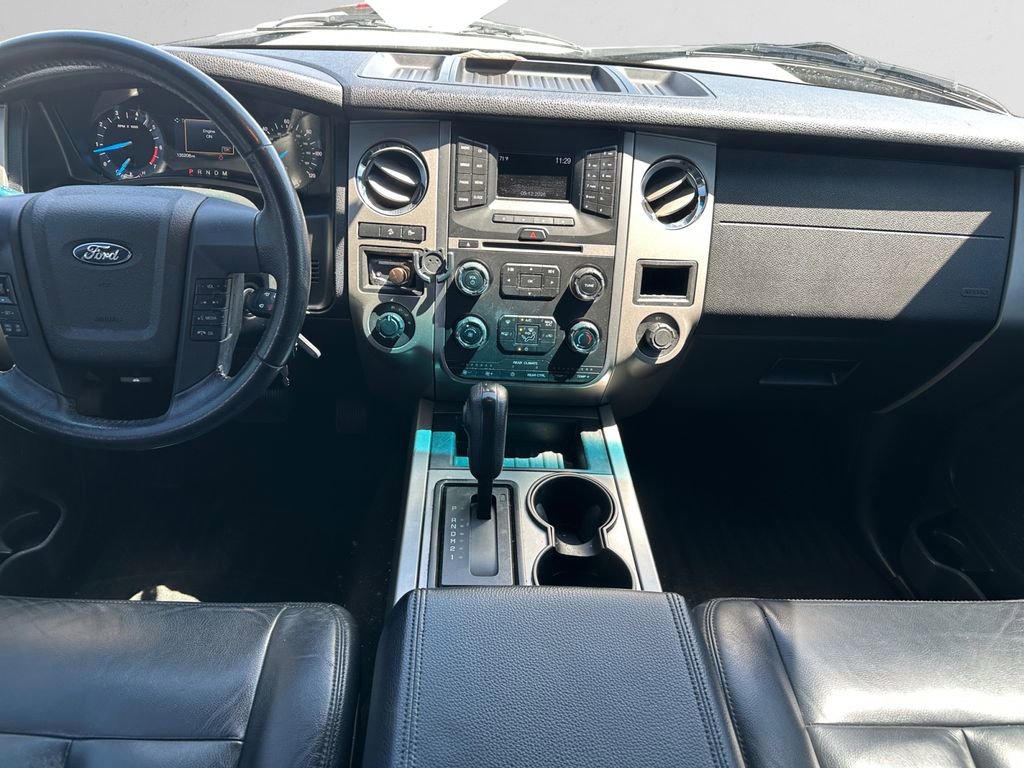Used 2015 Ford Expedition XLT AWD/4WD image 12