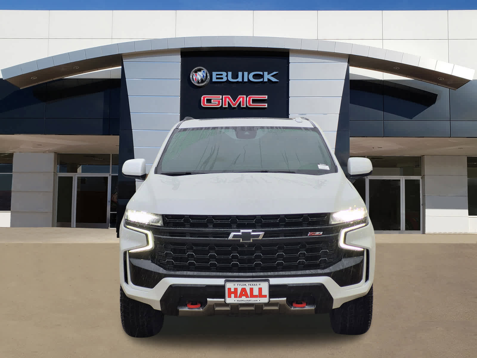 Used 2024 Chevrolet Tahoe Z71 w/ Off-Road Capability Package image 2