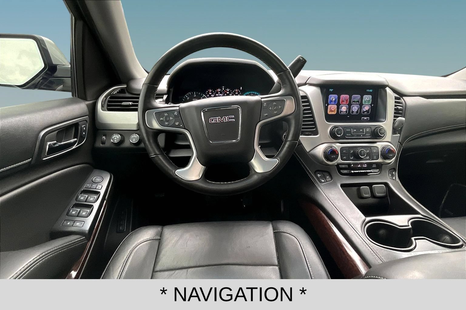 Used 2017 GMC Yukon SLT w/ Open Road Package AWD/4WD image 8