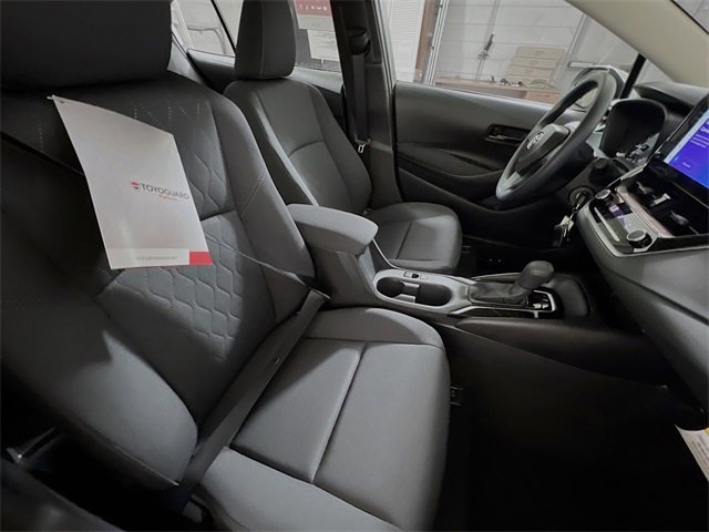 New 2025 Toyota Corolla LE image 27