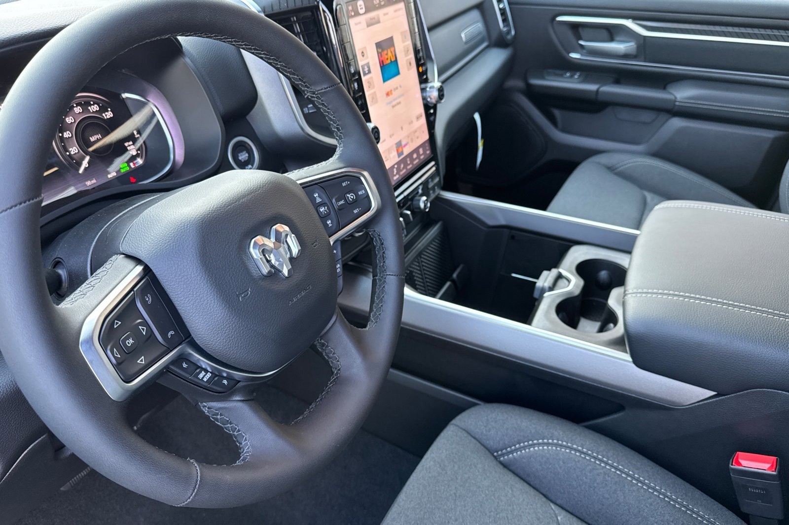 New 2026 RAM 1500 4x4 Crew Cab image 9