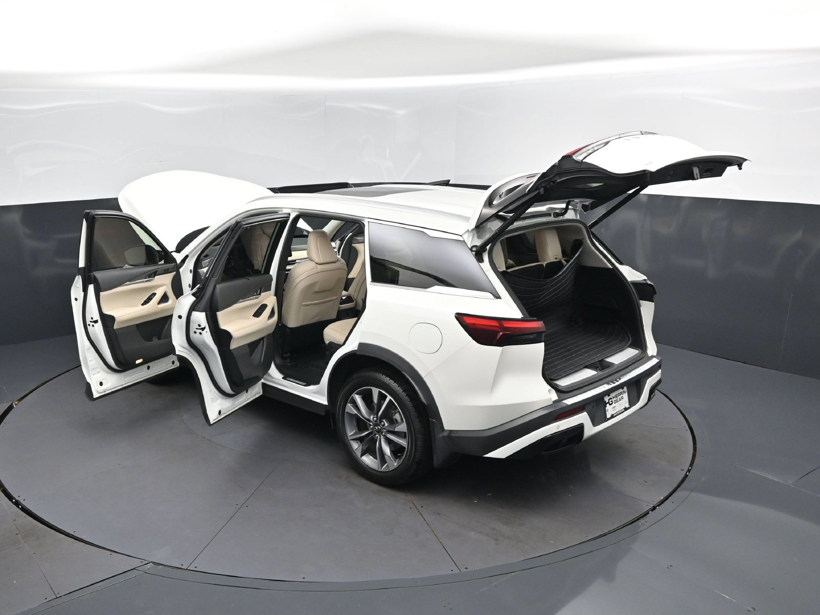 Certified 2023 INFINITI QX60 Luxe w/ Vision Package AWD/4WD image 2