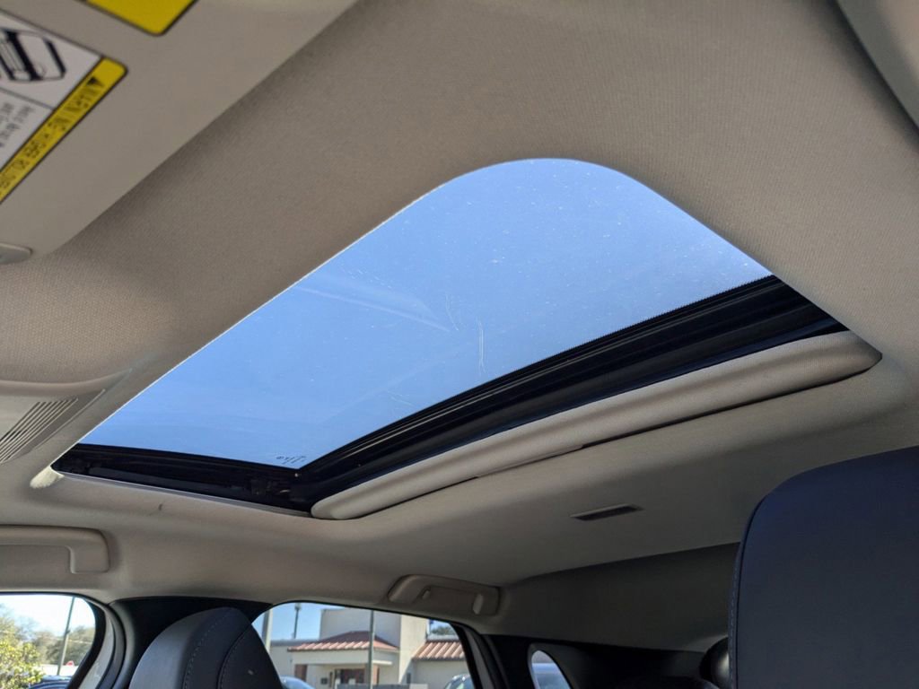 Used 2025 MAZDA CX-30 AWD 2.5 S w/ Preferred Package image 22