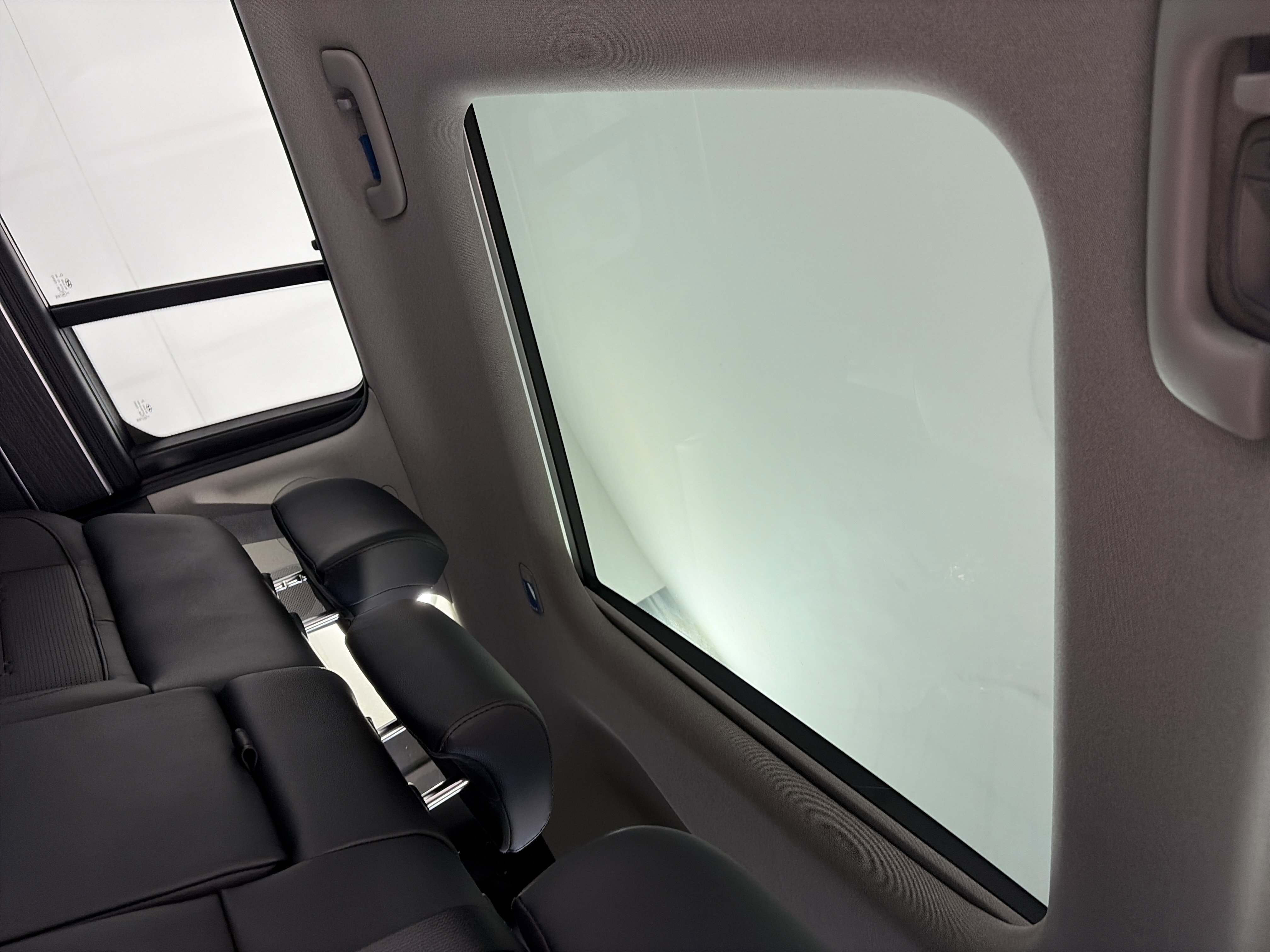 Used 2025 Hyundai Santa Fe Limited image 18