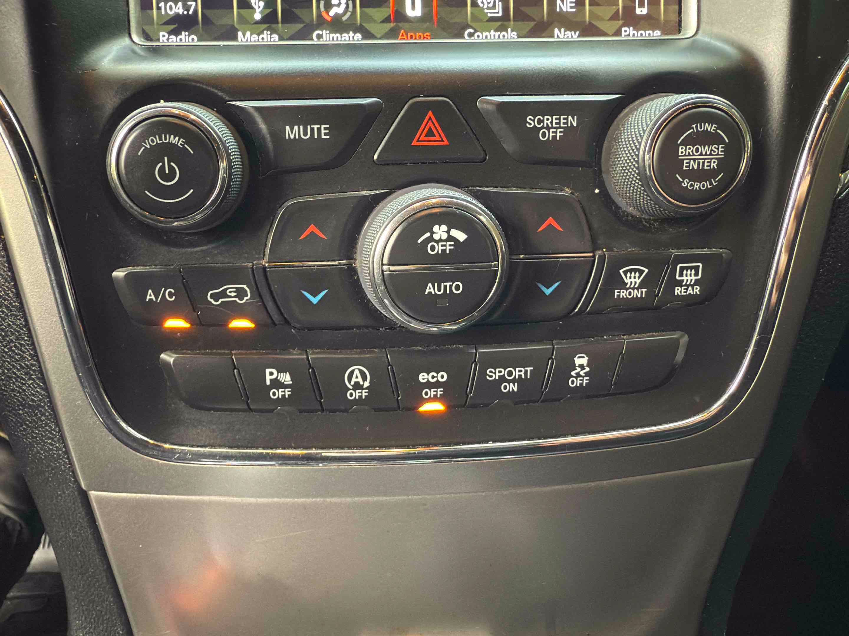 Used 2018 Jeep Grand Cherokee Trailhawk AWD/4WD image 52