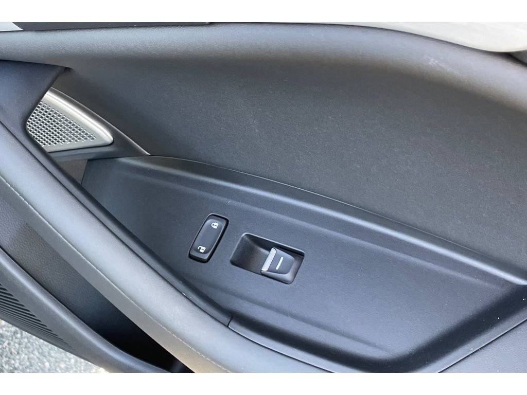 Certified 2025 Acura TLX w/ Technology Package image 20