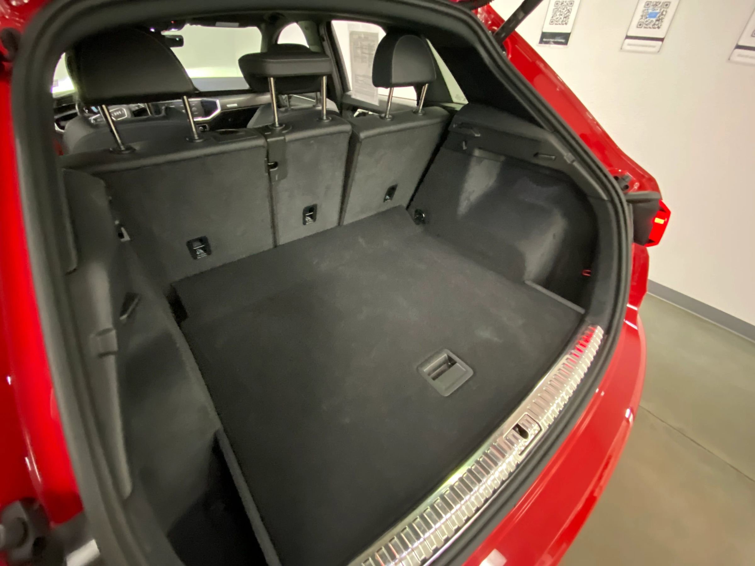 Used 2024 Audi Q3 2.0T Premium AWD/4WD image 15