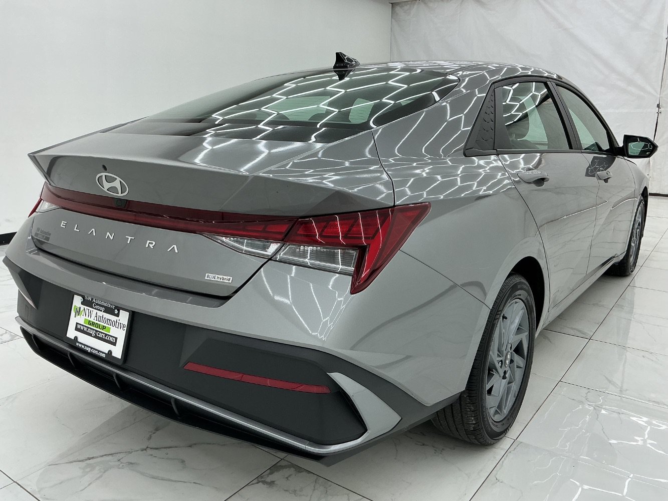 Used 2024 Hyundai Elantra Blue FWD image 8