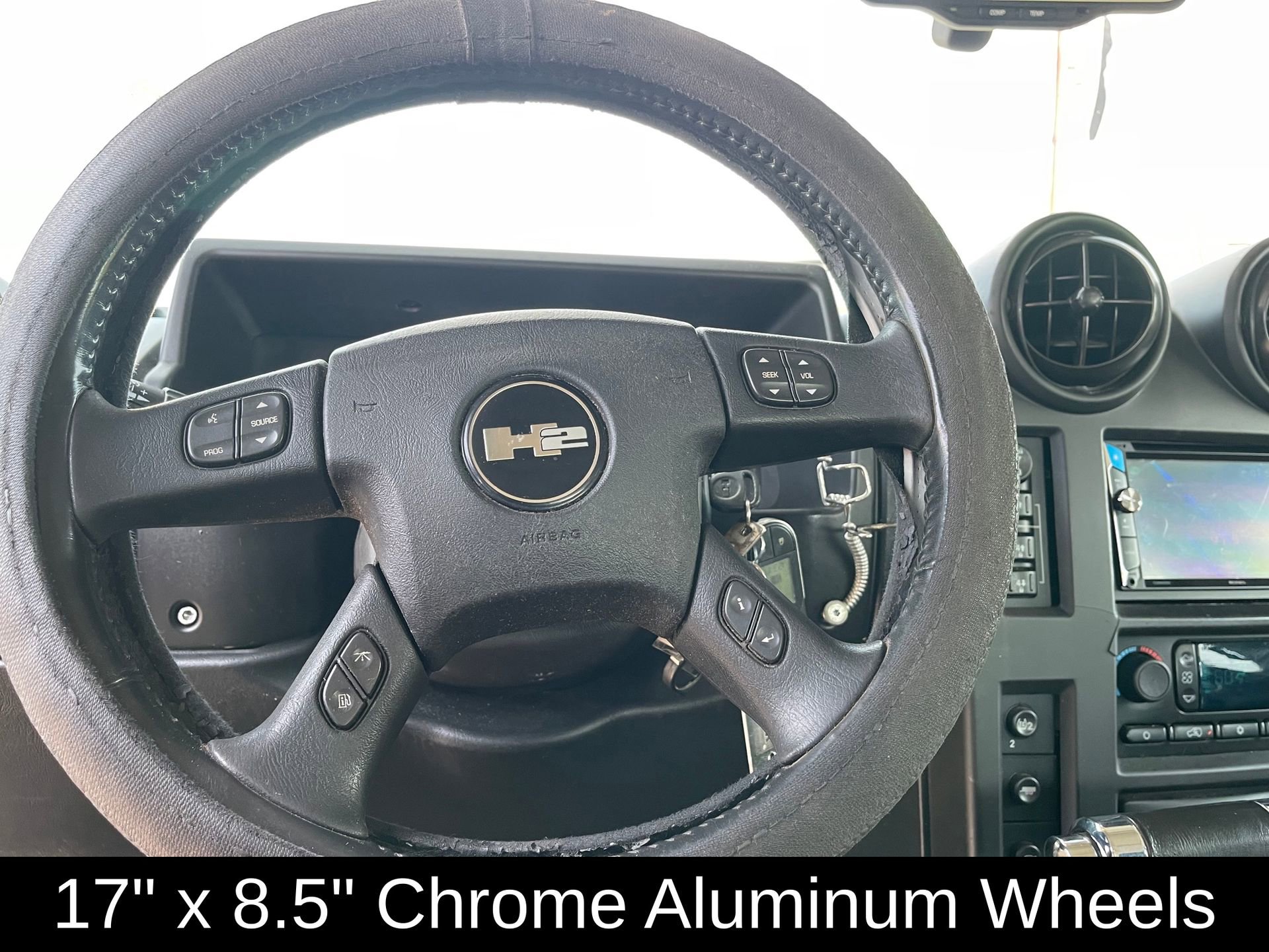 Used 2005 HUMMER H2 SUT w/ Preferred Equipment Group image 15