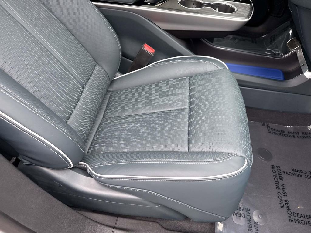 Used 2025 Cadillac Lyriq Luxury w/ Nappa Leather Package image 27