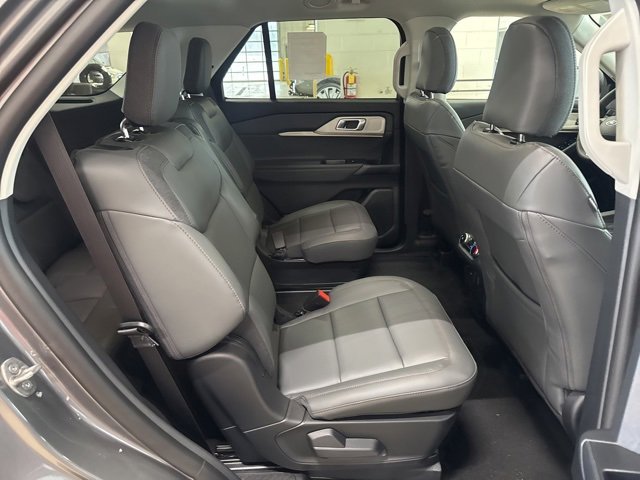 New 2026 Ford Explorer Active w/ Active Comfort Package image 16