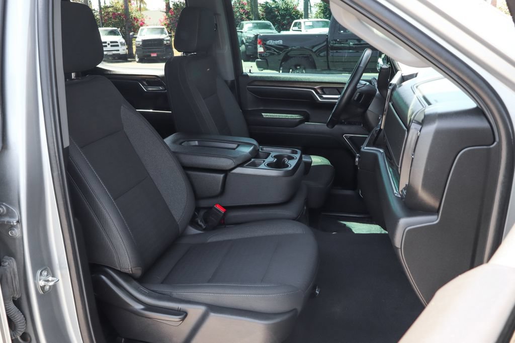 Used 2024 Chevrolet Silverado 1500 LT RWD image 43