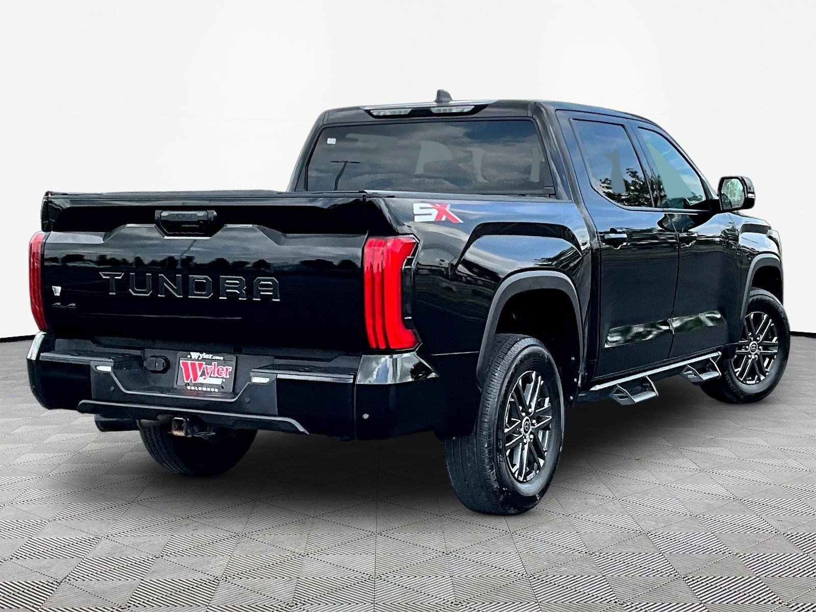Used 2024 Toyota Tundra SR5 w/ SR5 Convenience Package AWD/4WD image 6