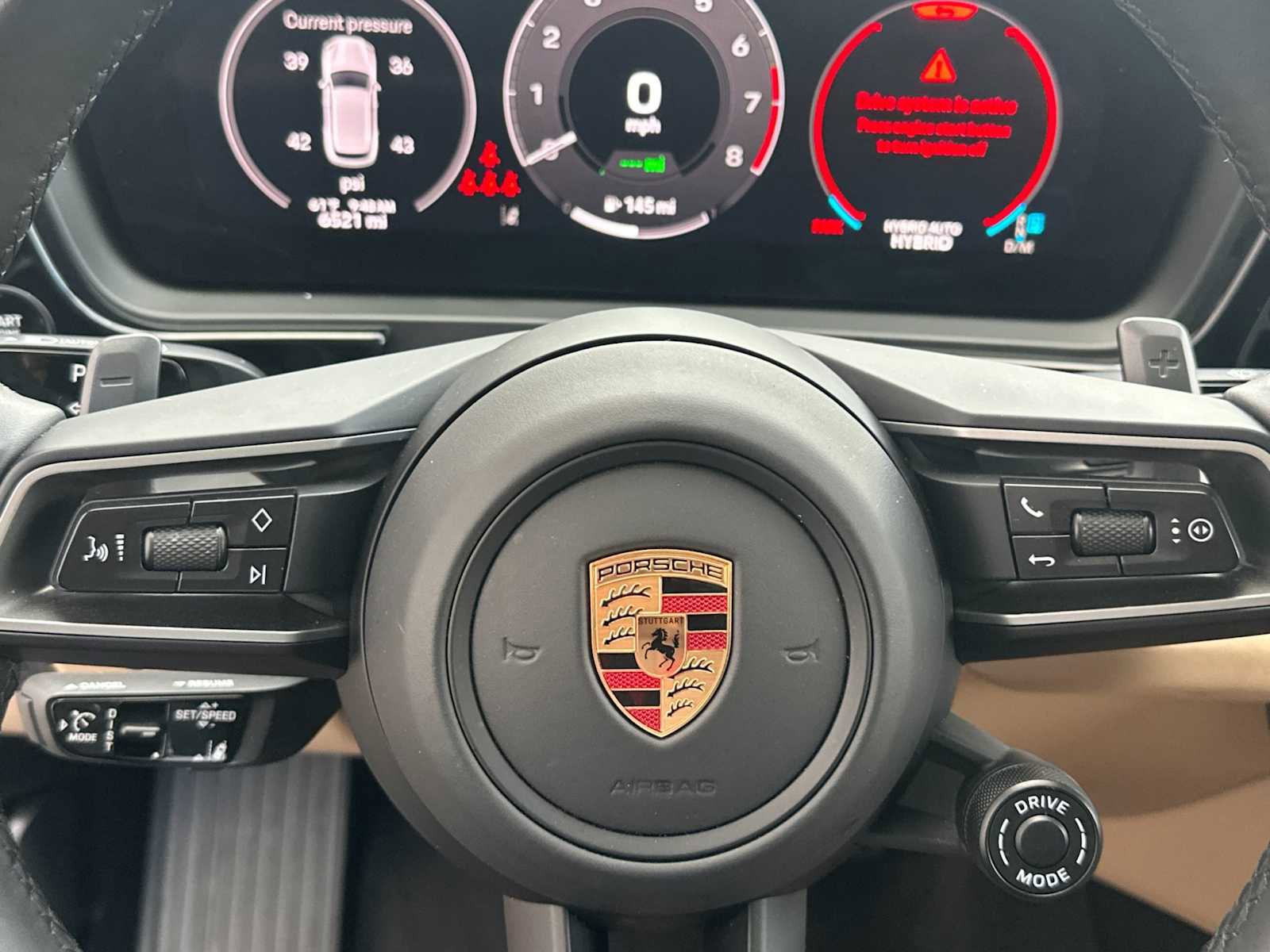 Certified 2025 Porsche Cayenne E-Hybrid image 25