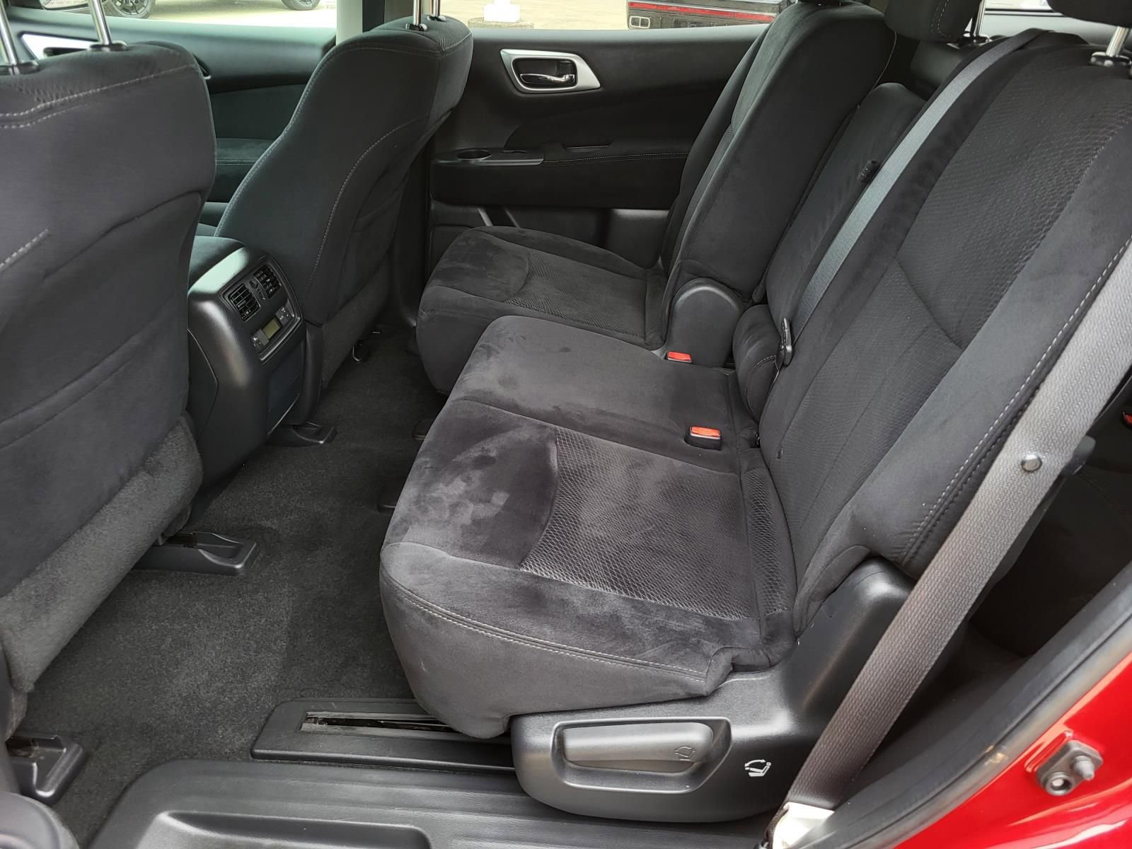 Used 2016 Nissan Pathfinder S FWD image 15