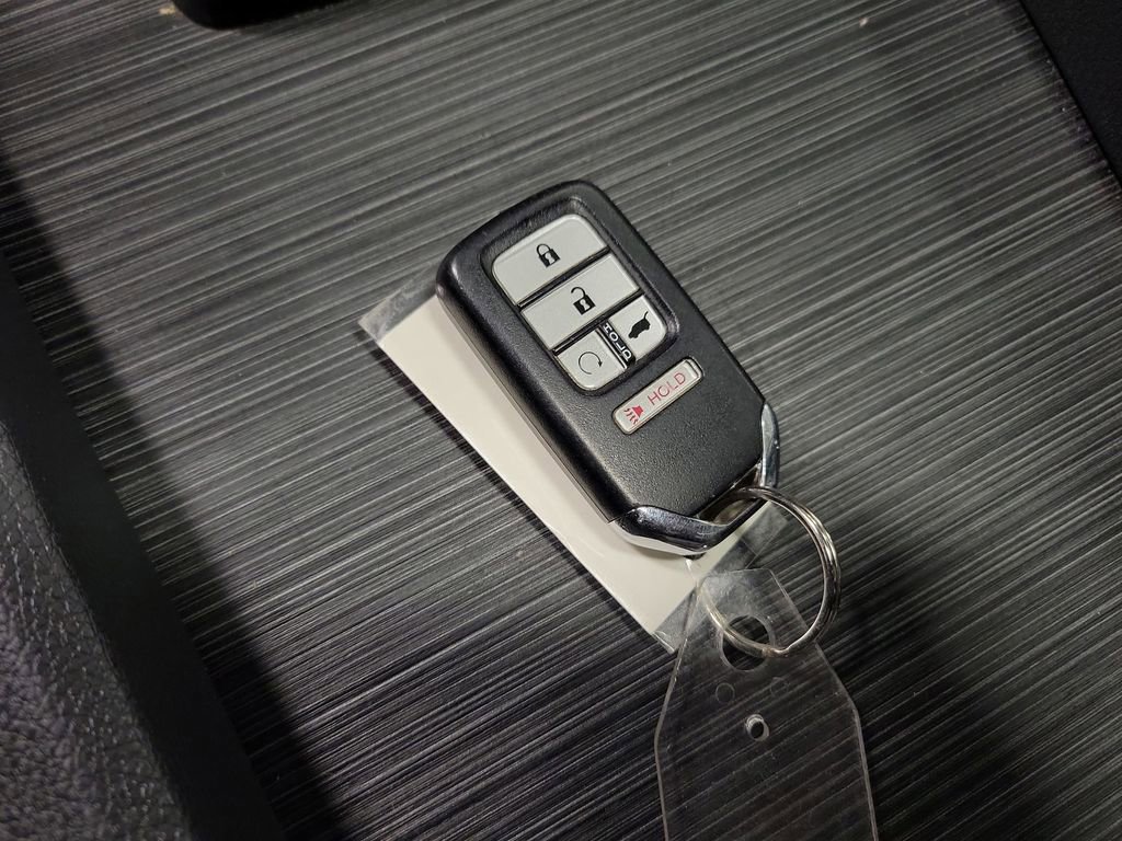 Used 2021 Honda Pilot Touring image 15